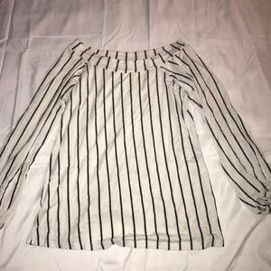 Off shoulder long sleeve